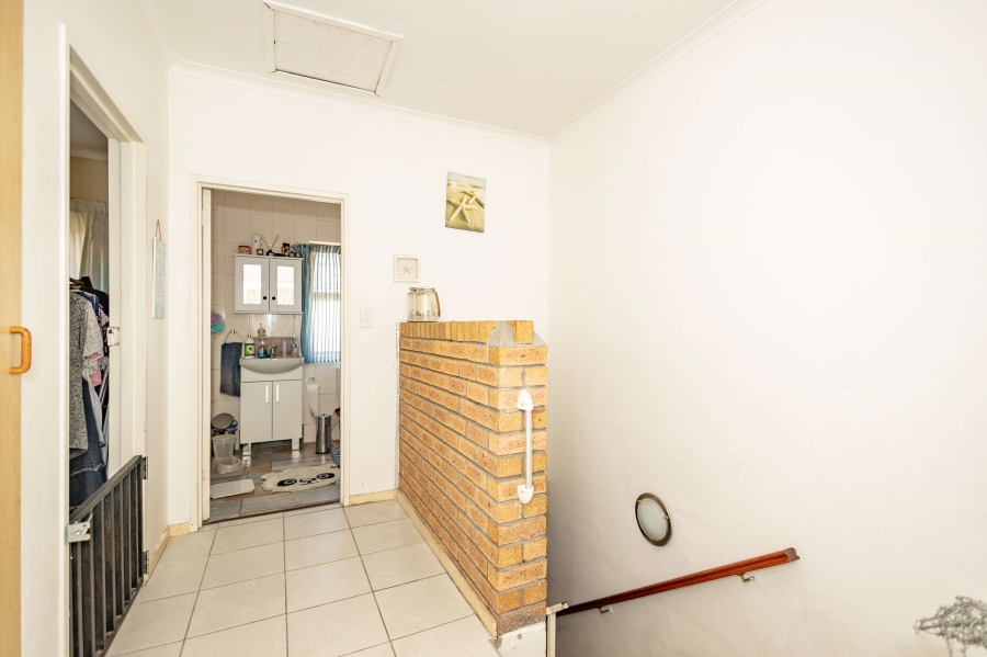 2 Bedroom Property for Sale in Labiance Estate Western Cape